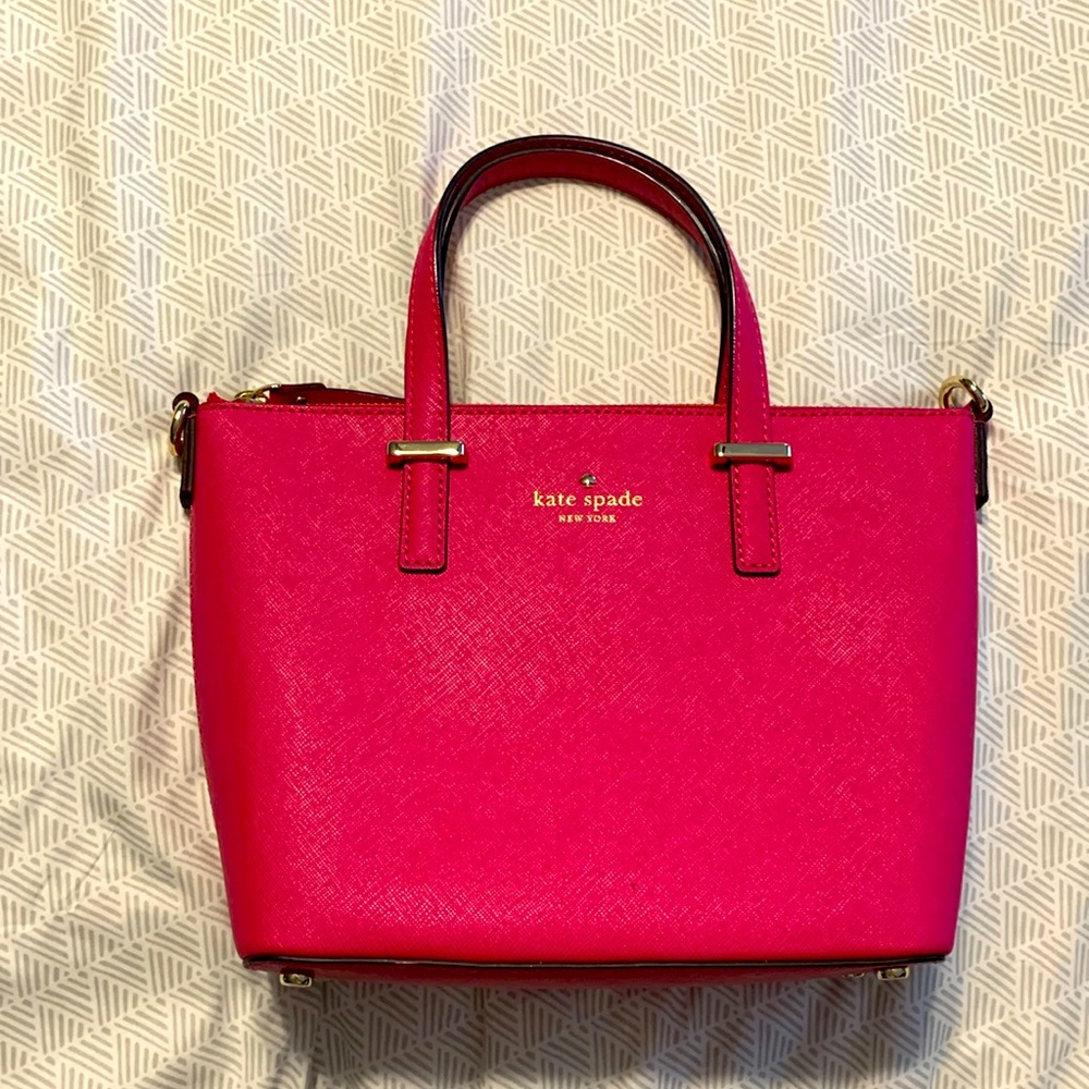 New Pink Kate Spade leather purse with hand & detachable over-the-shoulder strap